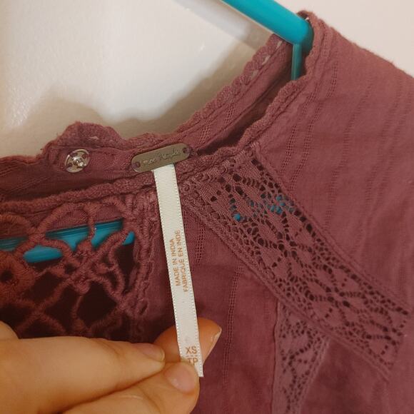 Free People FP Size Extra Small XS Purple Plum Lace Crochet Boho Top Blouse - Picture 9 of 9